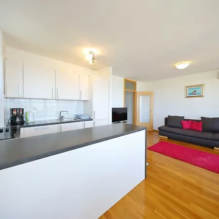 My Place דירה *